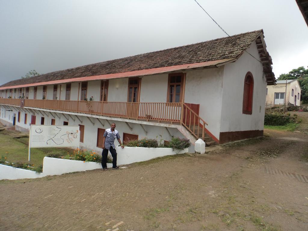Hotel Jardim Botanico Me-Zochi Sao Tome Exterior foto